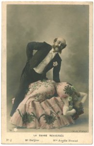 Dalhias & Angèle Heraud in La danse renversée; 4 W Étoile. Photo Walery