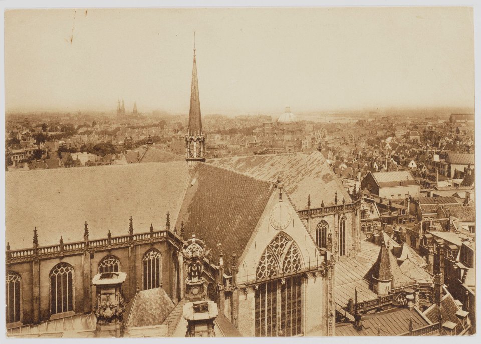 Dam, Vogelvlucht, gezien vanaf Koninklijk Paleis in noordelijke richting