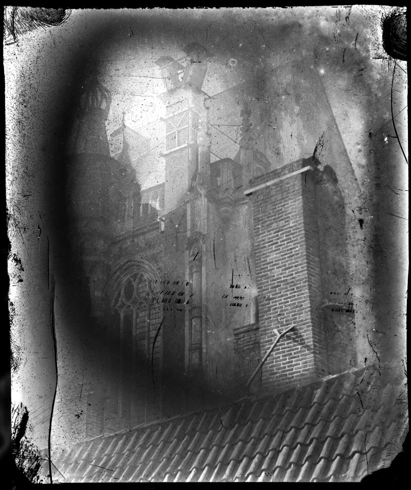 Dam nr 12 Nieuwe Kerk, exterieur, details Jacob Olie (max res)