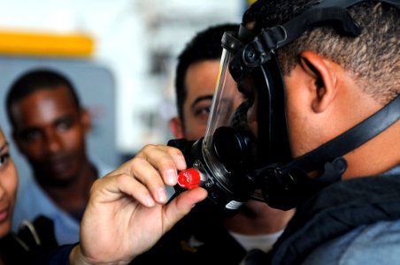 Damage control action aboard the USS Kearsarge DVIDS122572