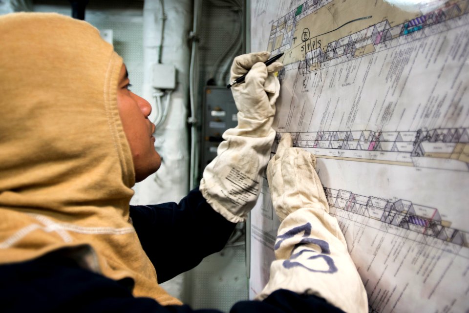 Damage Control certification aboard USS Bonhomme Richard (LHD 6) 161205-N-WF272-015