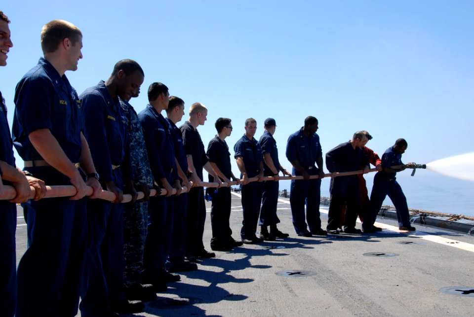 Damage control training on USS Oak Hill DVIDS421647