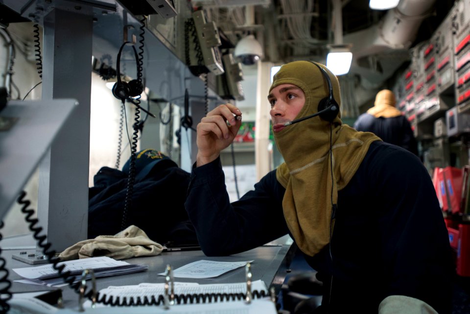 Damage Control certification aboard USS Bonhomme Richard (LHD 6) 161205-N-WF272-037