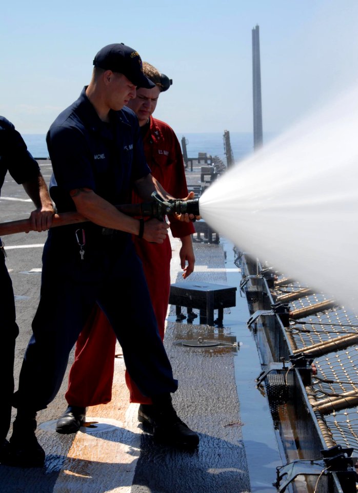 Damage control training on USS Oak Hill DVIDS421648