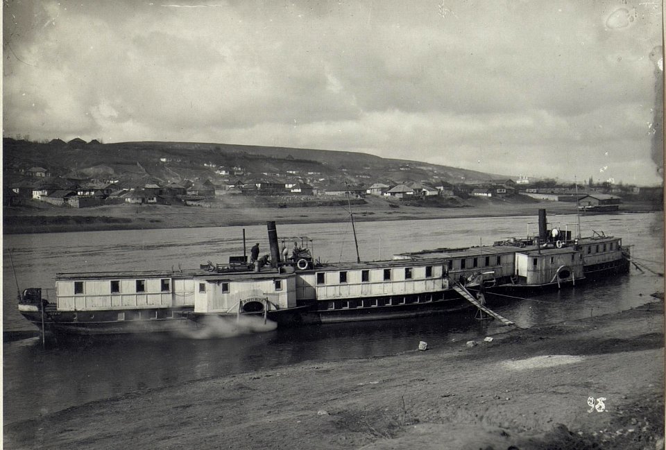 Dampfer am Dniester (BildID 15665587)