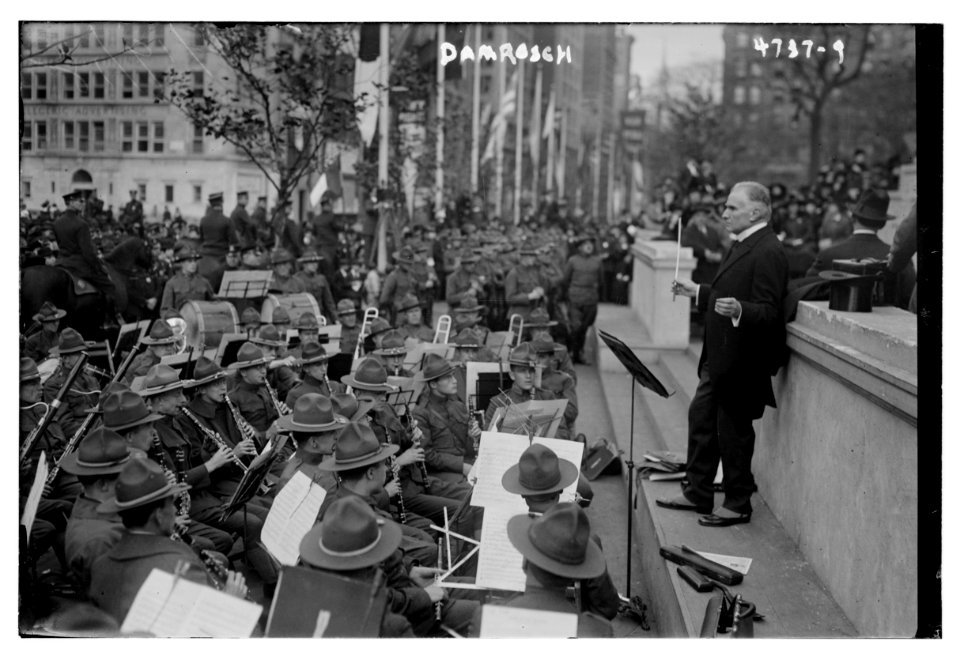 Damrosch LCCN2014707872