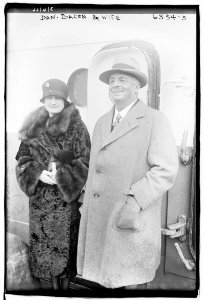 Dan. Bacon & wife LCCN2014719208