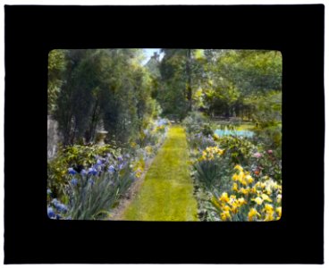 Daniel Elezer Pomeroy house, Beech Road, Englewood, New Jersey. Iris pathway LCCN2008676058