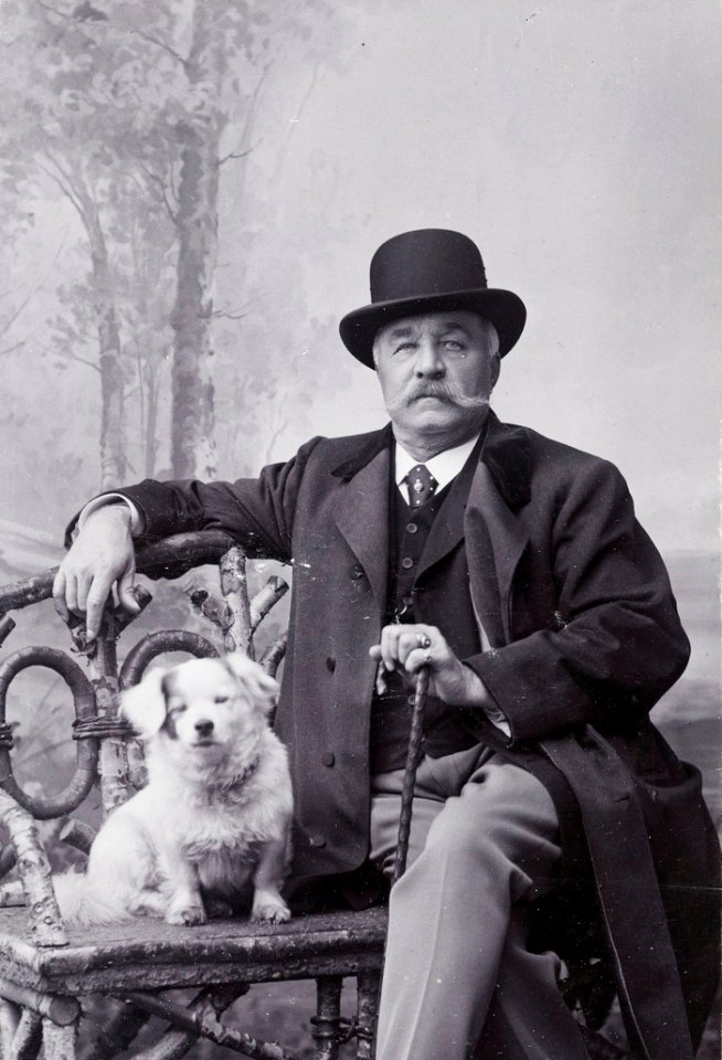 Daniel Nyblin - Portrait photograph of Hjalmar Munsterhjelm