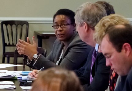 Danielle Gray speaks with members of the Cabinet- 2013-07-21 15-35
