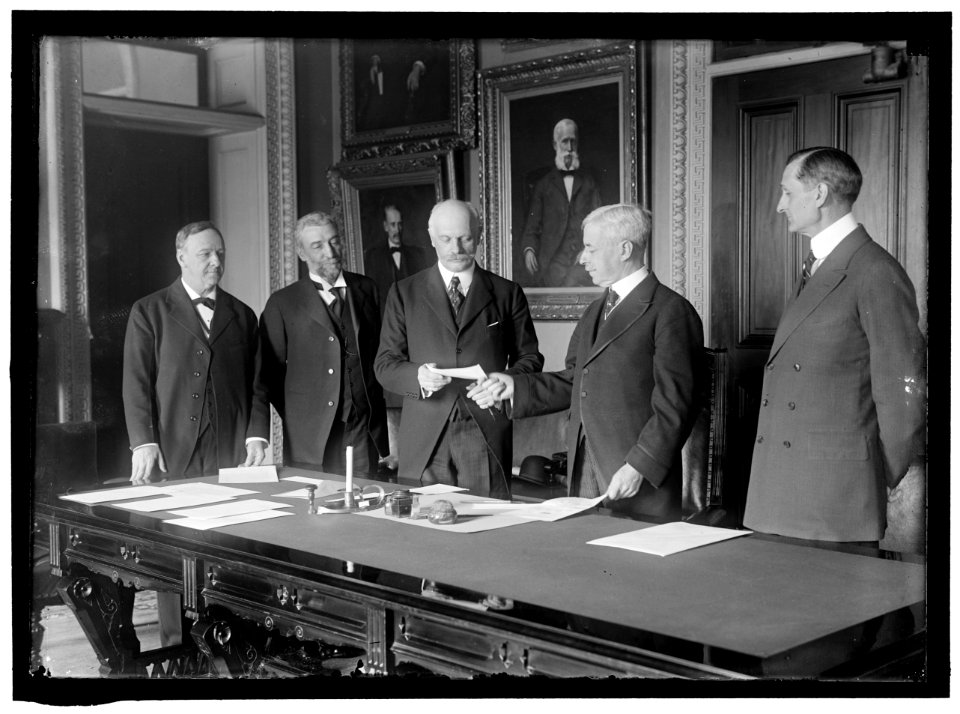 DANIELS, JOSEPHUS, SECRETARY OF THE NAVY, 1913-1921; BRUN, CONSTANTINE, AMBASSADOR FROM DENMARK; OLIVER, JAMES HARRISON, REAR ADMIRAL,U.S.N.; LANSING, ROBERT, SECRETARY OF STATE, 1915-1920; LCCN2016864930