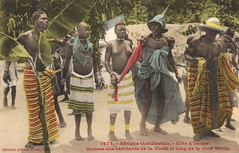 Danses des habitants de la forêt le long de la voie ferrée (Côte d'Ivoire)-Couleur