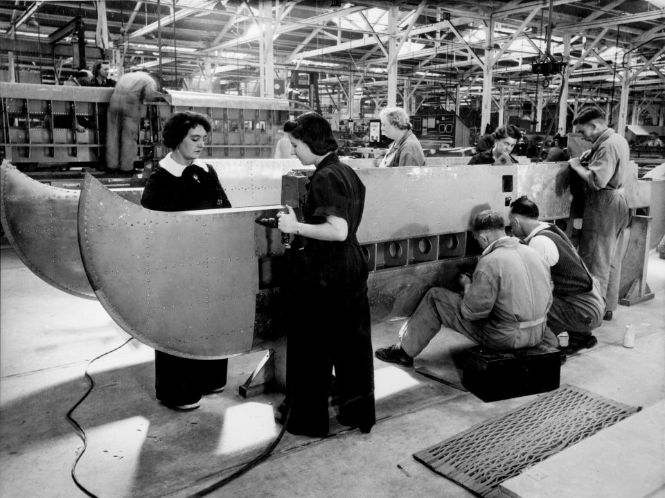 DAP Beaufort tail plane assembly c1942