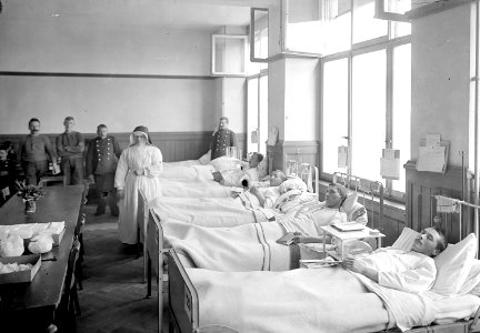 Das chirurgische Krankenzimmer der Etappensanitätsanstalt - CH-BAR - 3238447