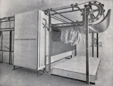 Das Färben der Rauchwaren, Hans Werner, 1914 (S. 108) Abnahmestelle eines neuzeitlichen Trockenapparates für die Rauchwaren-Veredlungsindustrie (3)