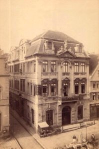 Das Lückesche Haus auf dem alten Markt Schwibbogenecke