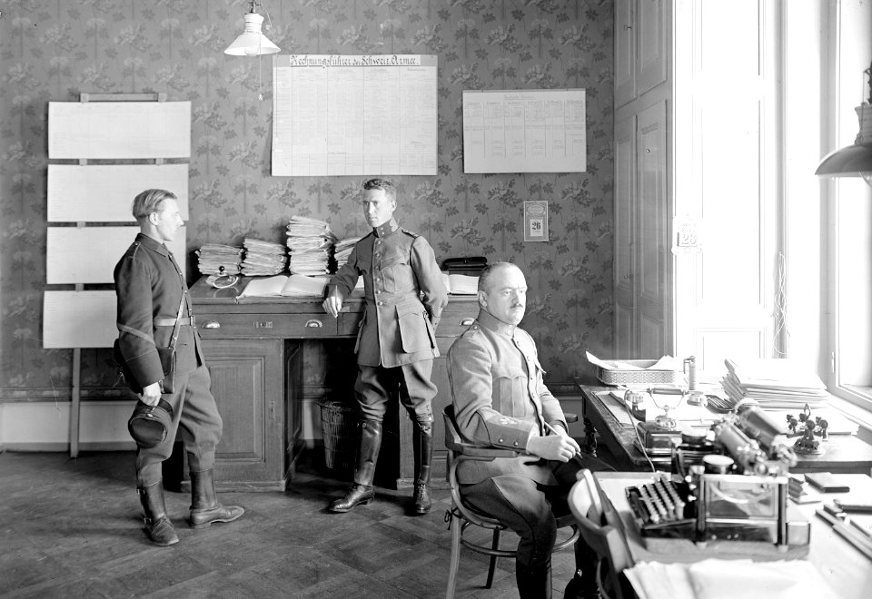 Das Revisionsbüro des Armeestabes - CH-BAR - 3241175
