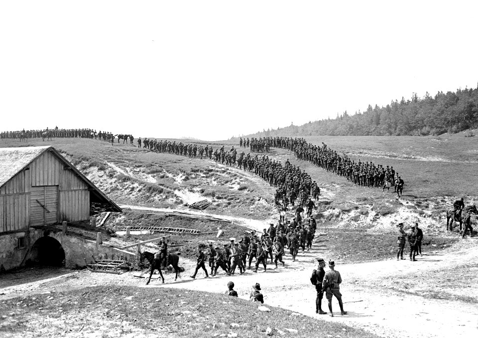 Das Spiel der Infanterie Brigade 1 auf dem Marsch - CH-BAR - 3240008
