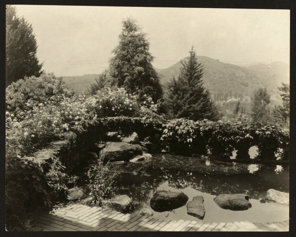 David Berry Gamble house, 4 Westmoreland Place, Pasadena, California. Water terrace LCCN00651248
