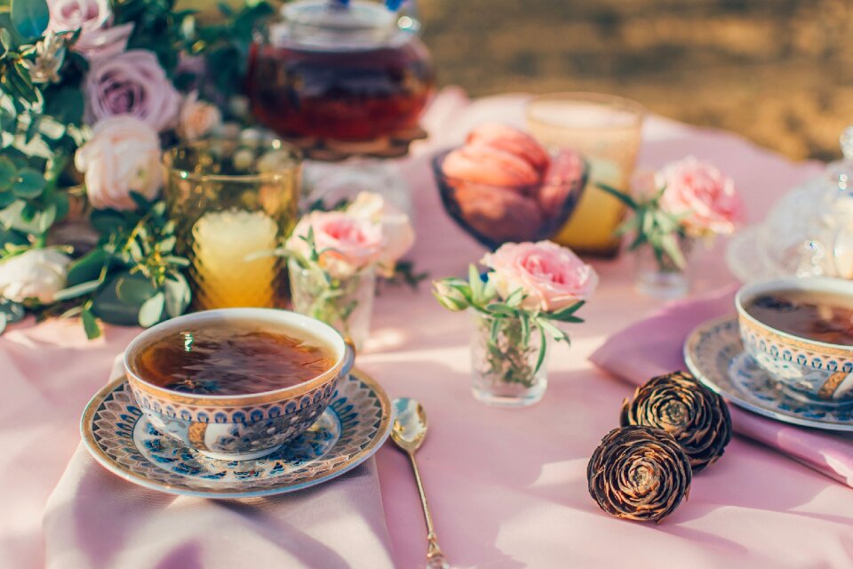 Table traditional nature