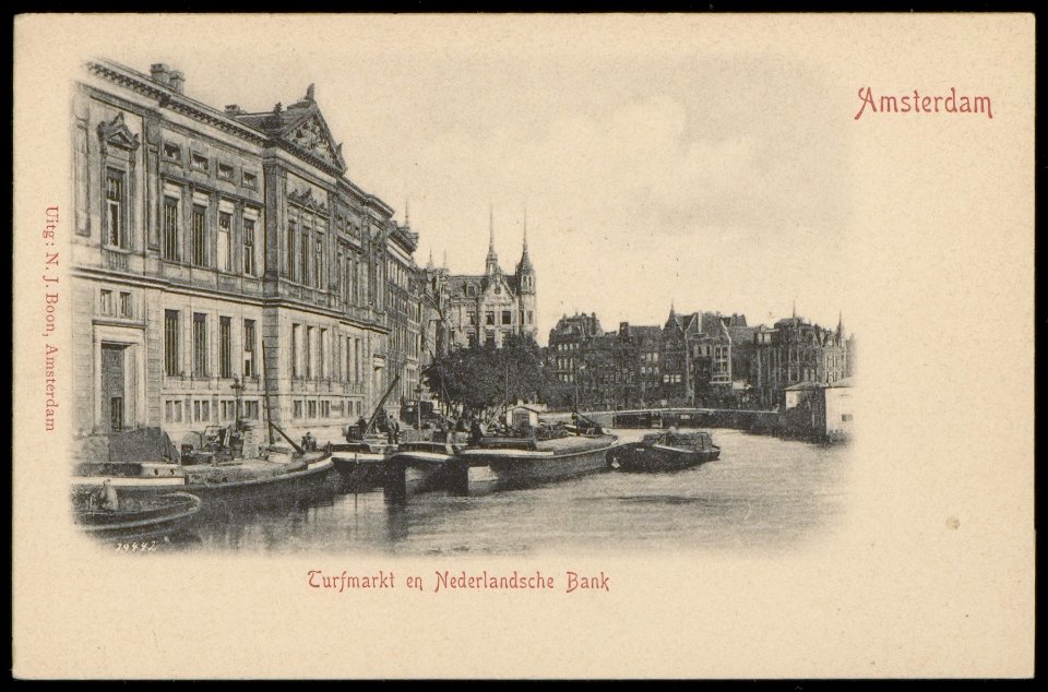 De Nederlandse Bank, Oude Turfmarkt 139 met enkele afgemeerde beurtschepen, Afb PBKD00345000002