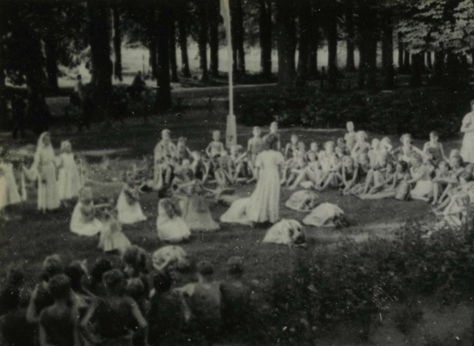 De Oosterhelling - Fotodienst der NSB - NIOD - 211775