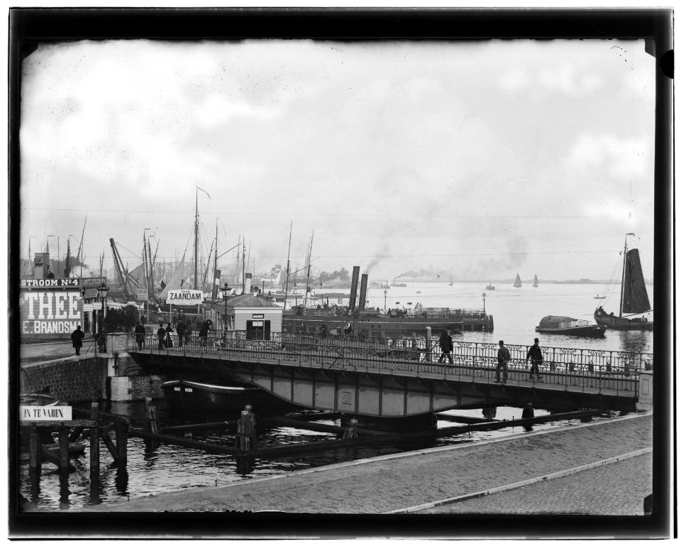 De Ruijterkade, foto 5 Jacob Olie (max res)