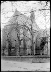 De Ruïnekerk in Bergen, vanuit het oosten - Regionaal Archief Alkmaar - FO1400004