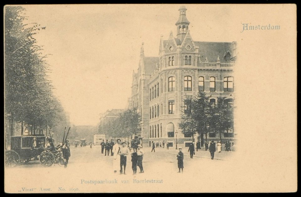 De Rijkspostspaarbank in de van Baerlestraat 27 richting Overtoom hoek Paulus Potterstraat. Uitgave Vivat, Amsterdam, Afb PBKD00045000006