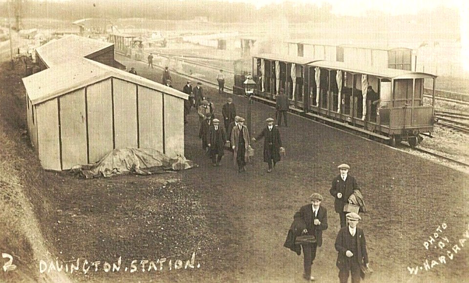 Davington station (postcard)