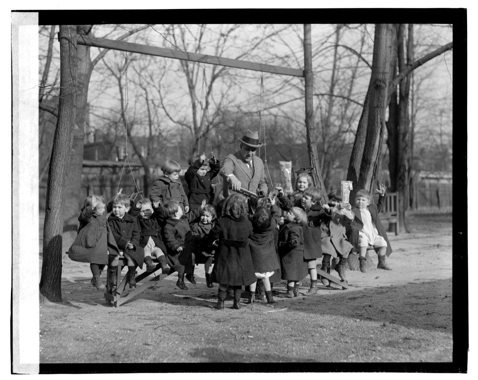 Davis & orphans, (1922) LOC npcc.07579