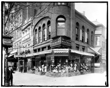 DAVIS, JAMES STORE, 12TH STREET LCCN2016861561