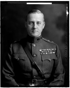 DAVIS, R.C. GENERAL LCCN2016859803