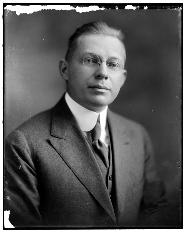 DAWSON, LEONARD G. LCCN2016860279