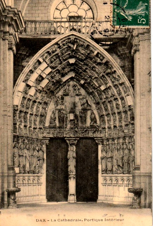 Dax (Landes) - Cathédrale - portail (An)