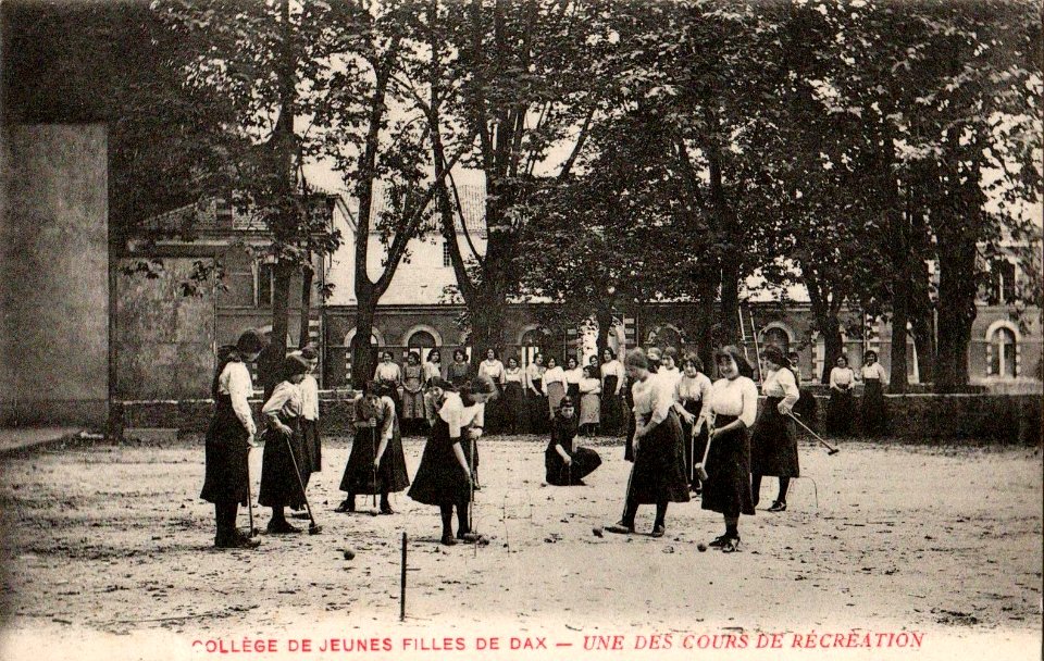 Dax (Landes) - Collège de Jeunes-filles 1