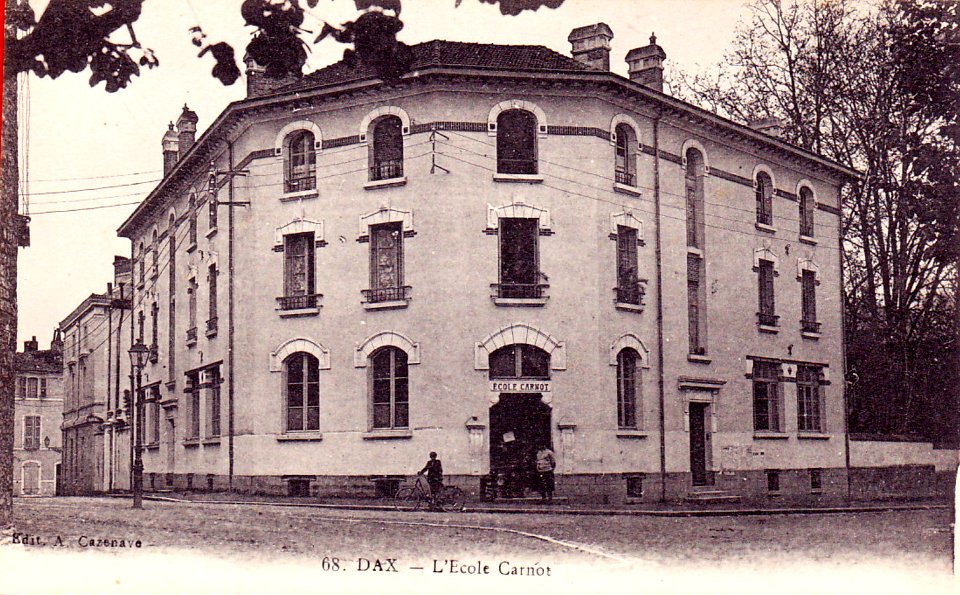 Dax (Landes) - Ecole Carnot 1