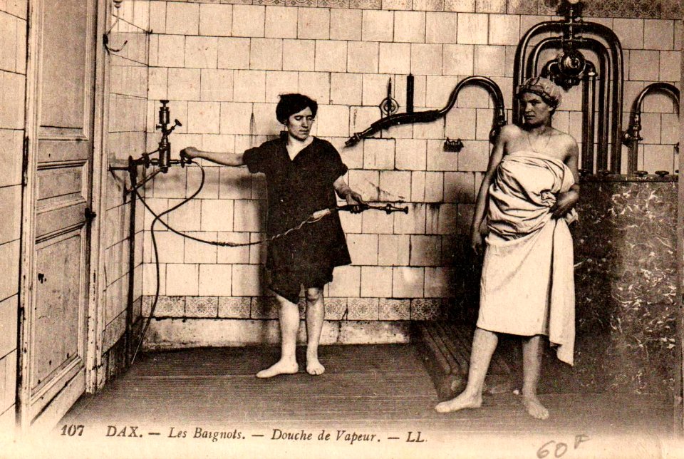 Dax (Landes) - Douche de vapeur 1