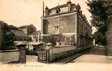 Dax (Landes) - Etablissement Thermal des Baignots - vue de la Promennade 12