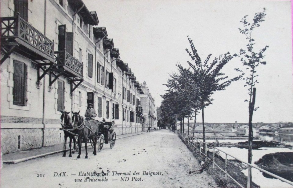 Dax (Landes) - Etablissement Thermal des Baignots - vue de la Promennade 17