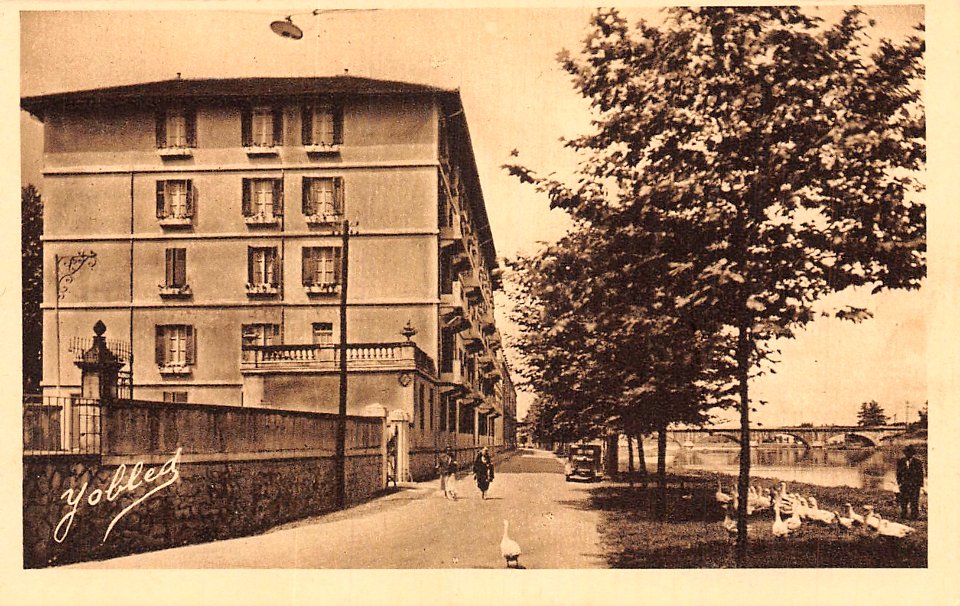 Dax (Landes) - Etablissement Thermal des Baignots - vue de la Promennade 13