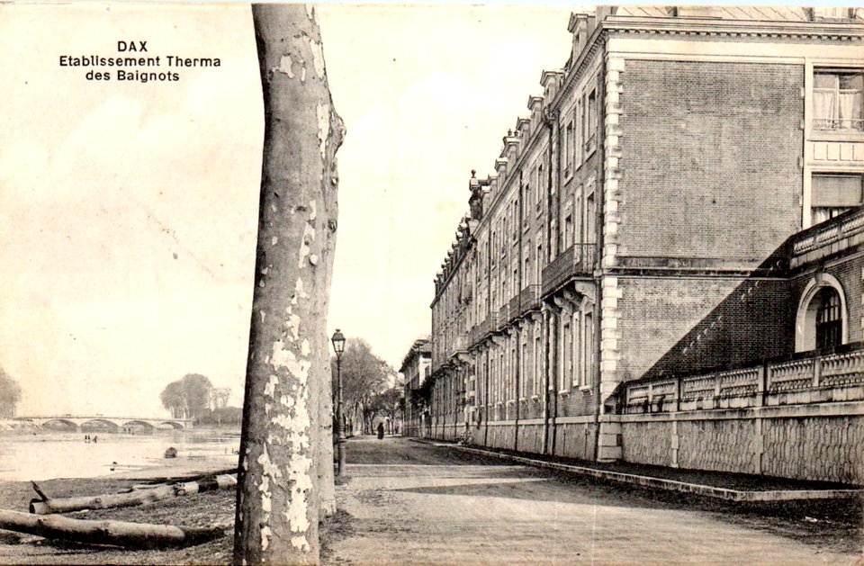 Dax (Landes) - Etablissement Thermal des Baignots - vue de la Promennade 4