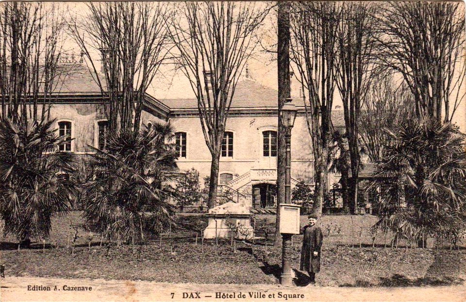 Dax (Landes) - Hôtel de ville 5