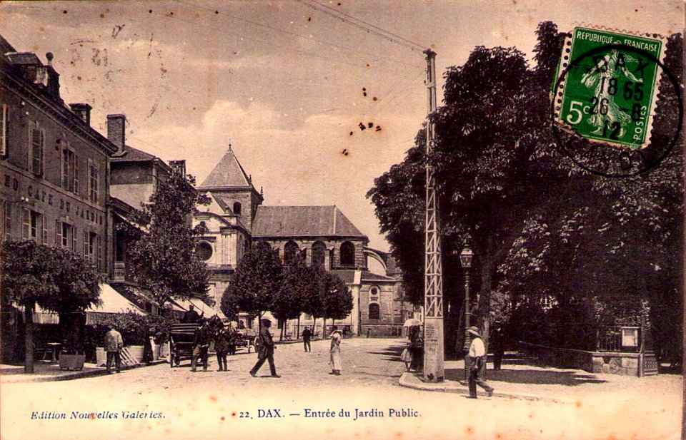 Dax (Landes) - Jardin Hôtel de ville - Entrée 3