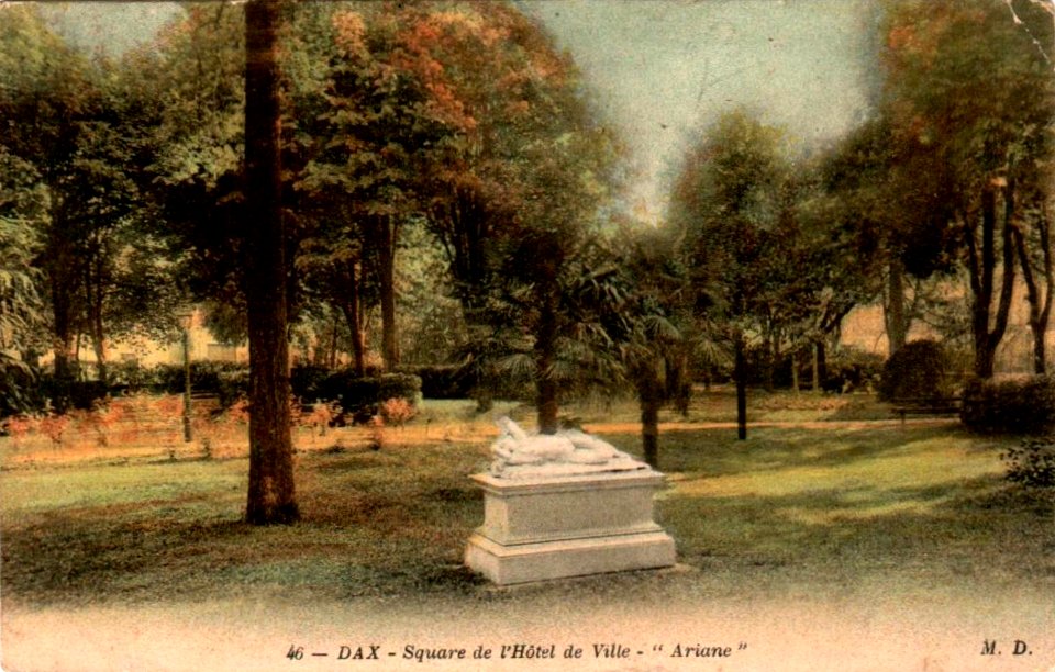 Dax (Landes) - Jardin Hôtel de ville 1a
