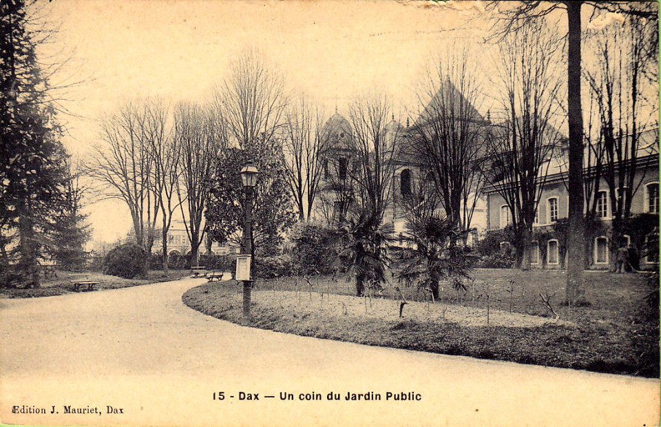 Dax (Landes) - Jardin Hôtel de ville 4