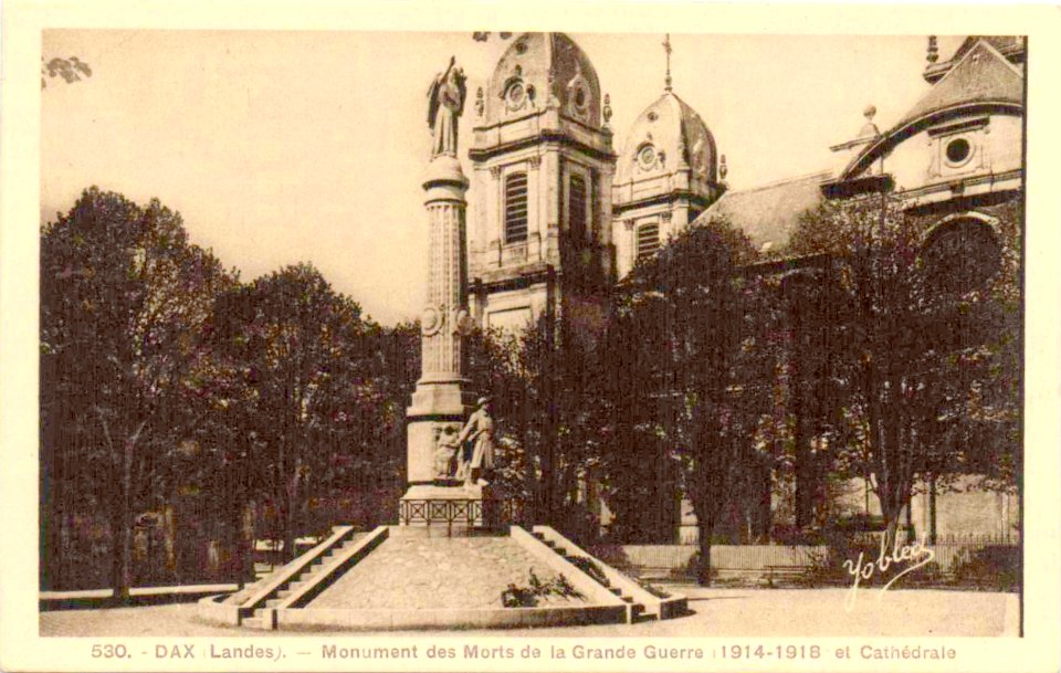Dax (Landes) - Monument aux morts 10