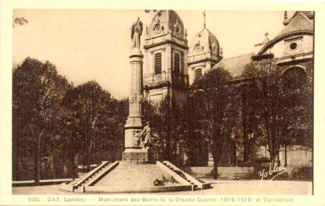 Dax (Landes) - Monument aux morts 10