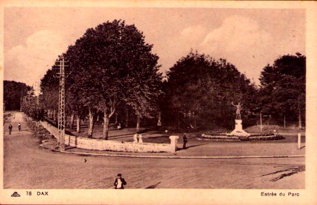 Dax (Landes) - Parc Th Denis - Statue Maurice Boyau 5