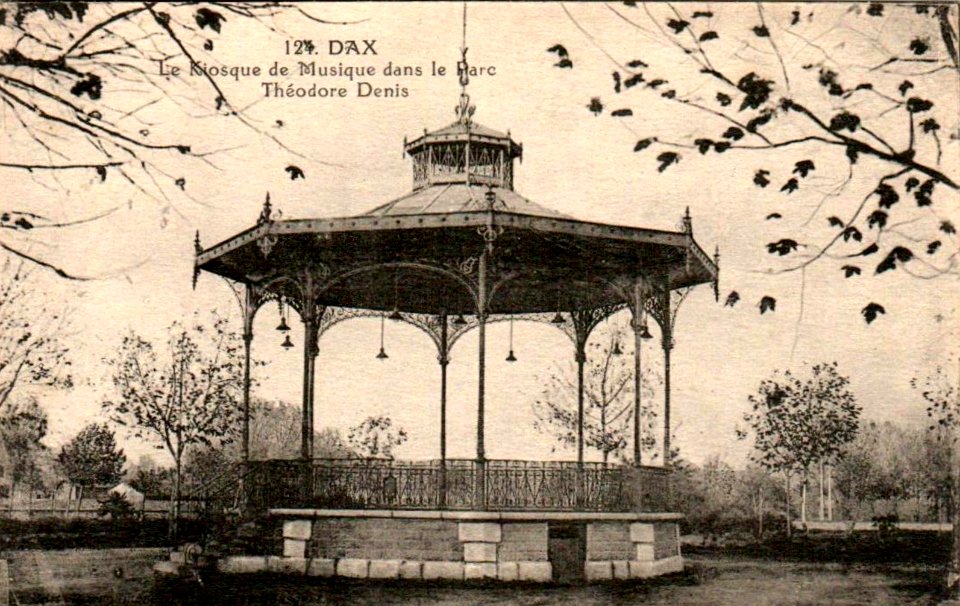 Dax (Landes) - Parc Th Denis - Kiosque à musique 3